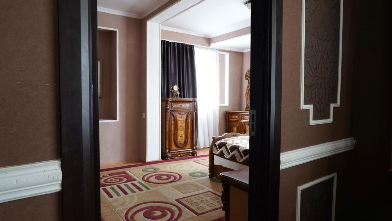 Apartment Shafi 8 Tbilisi Buitenkant foto