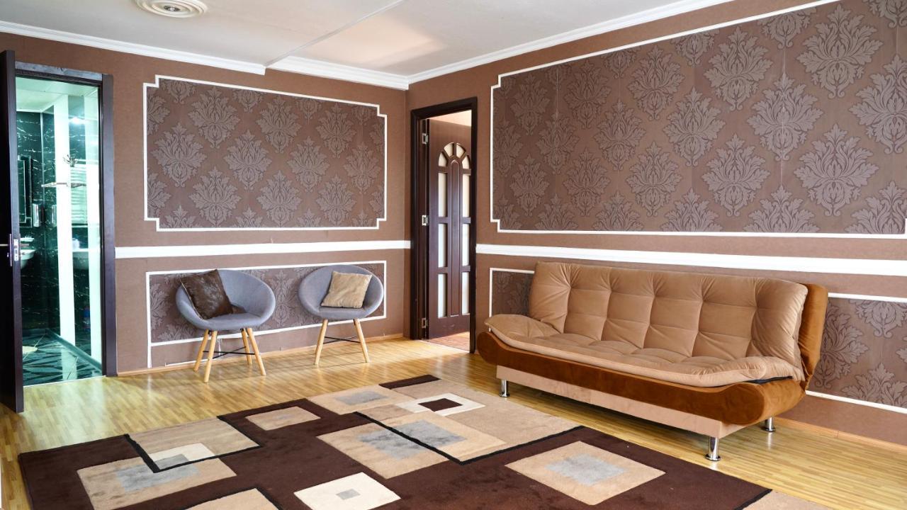 Apartment Shafi 8 Tbilisi Buitenkant foto