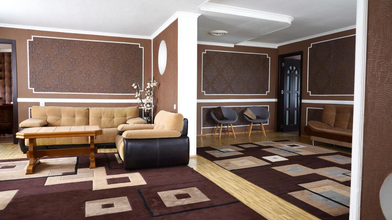 Apartment Shafi 8 Tbilisi Buitenkant foto
