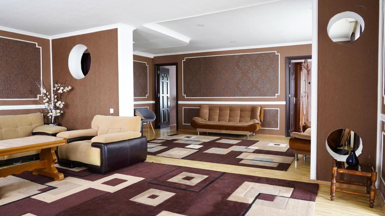 Apartment Shafi 8 Tbilisi Buitenkant foto
