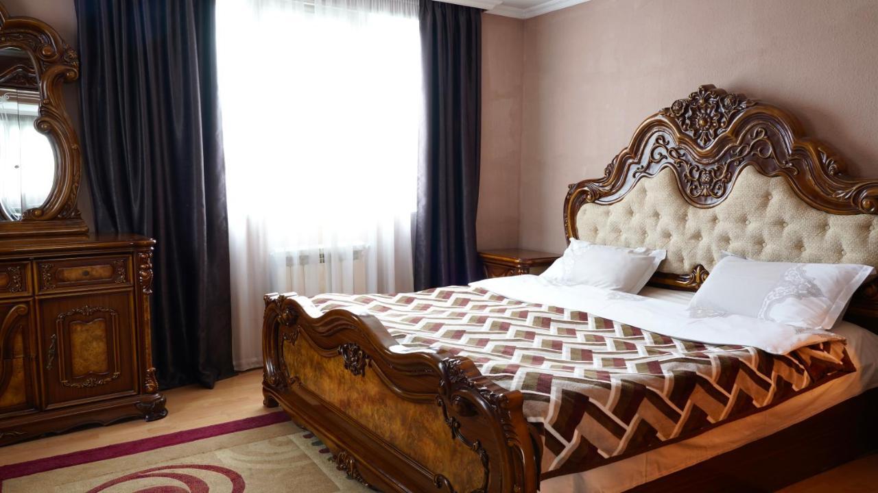 Apartment Shafi 8 Tbilisi Buitenkant foto