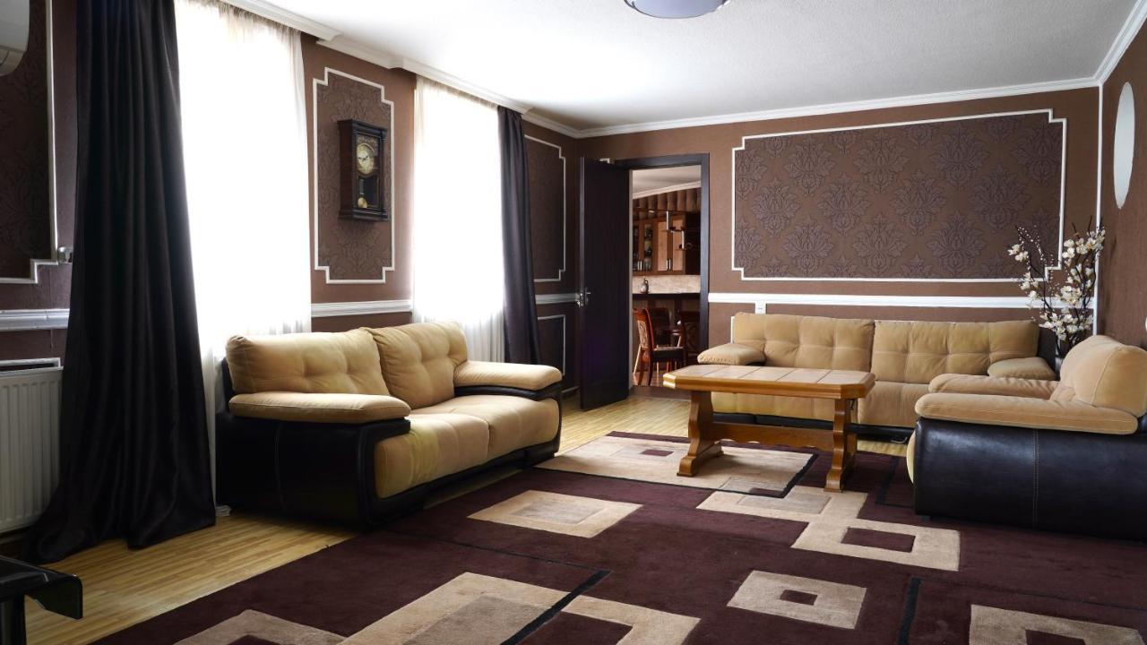 Apartment Shafi 8 Tbilisi Buitenkant foto