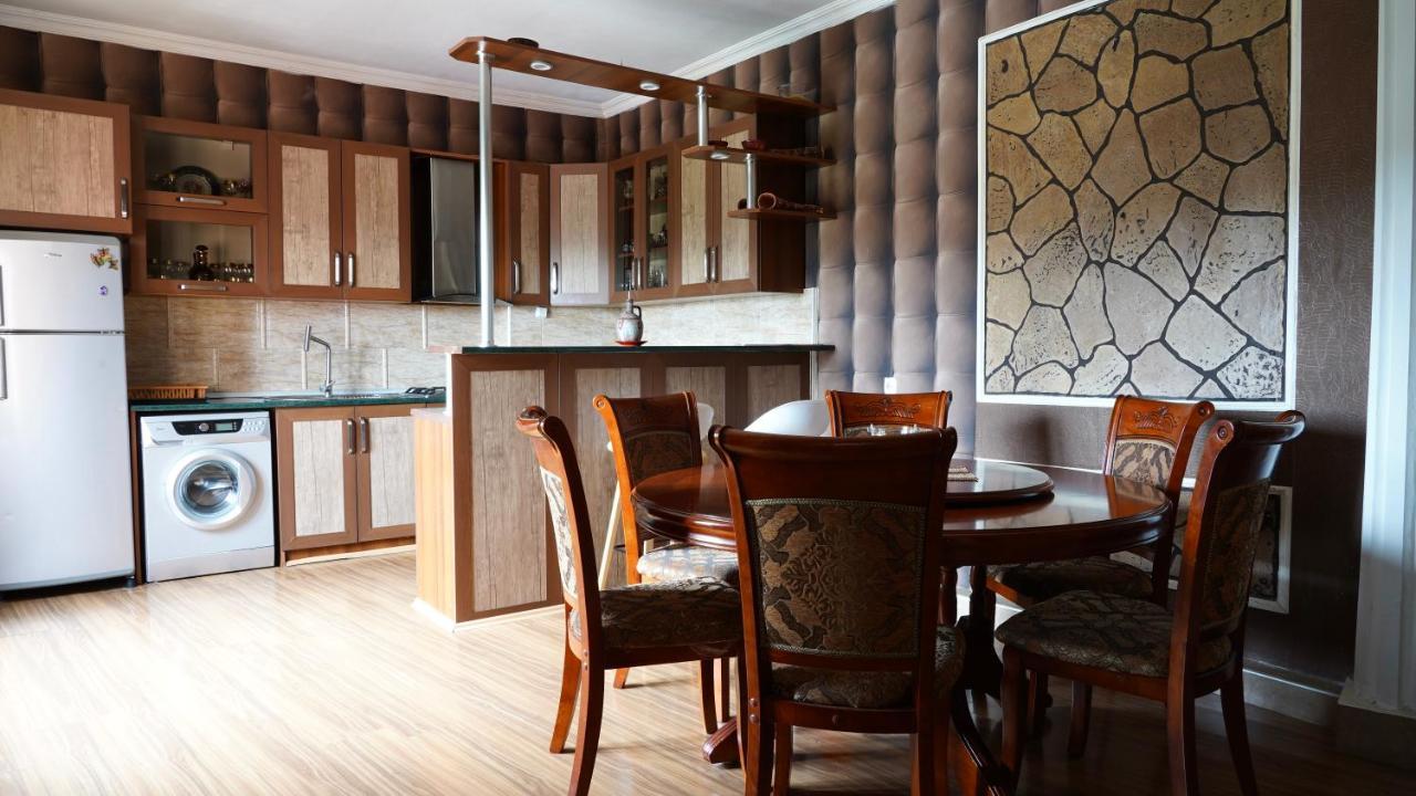 Apartment Shafi 8 Tbilisi Buitenkant foto