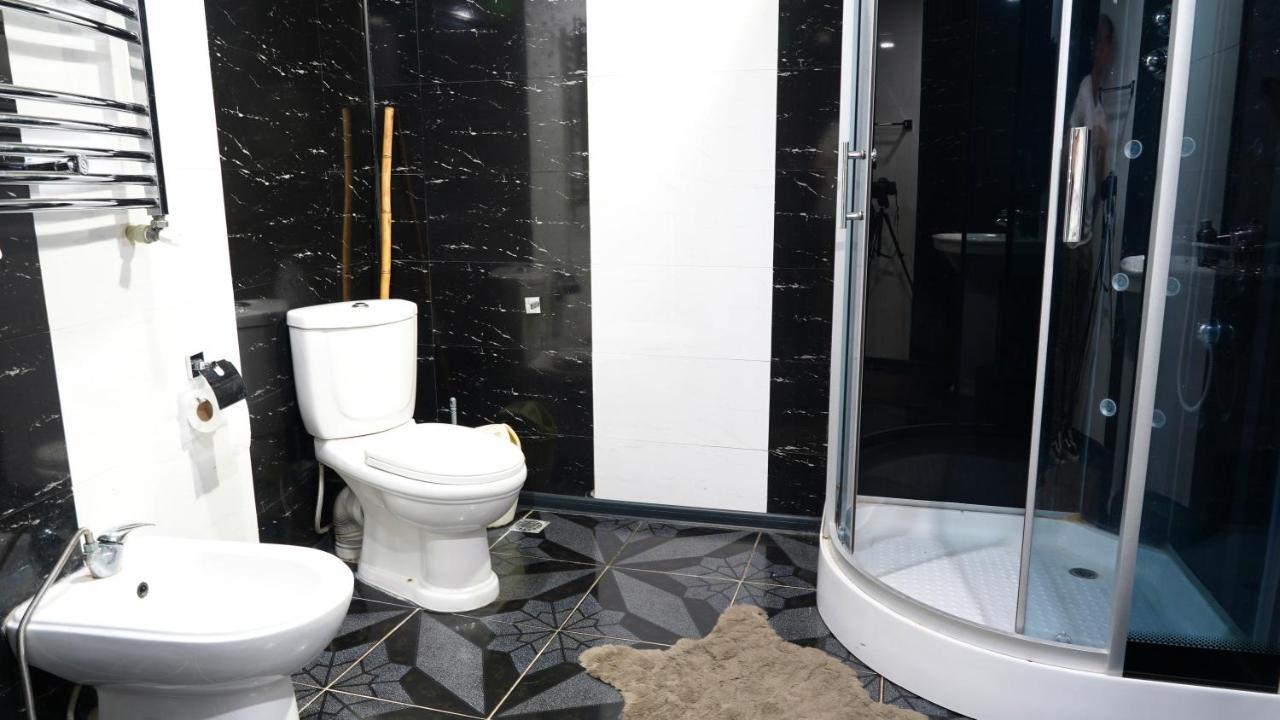 Apartment Shafi 8 Tbilisi Buitenkant foto