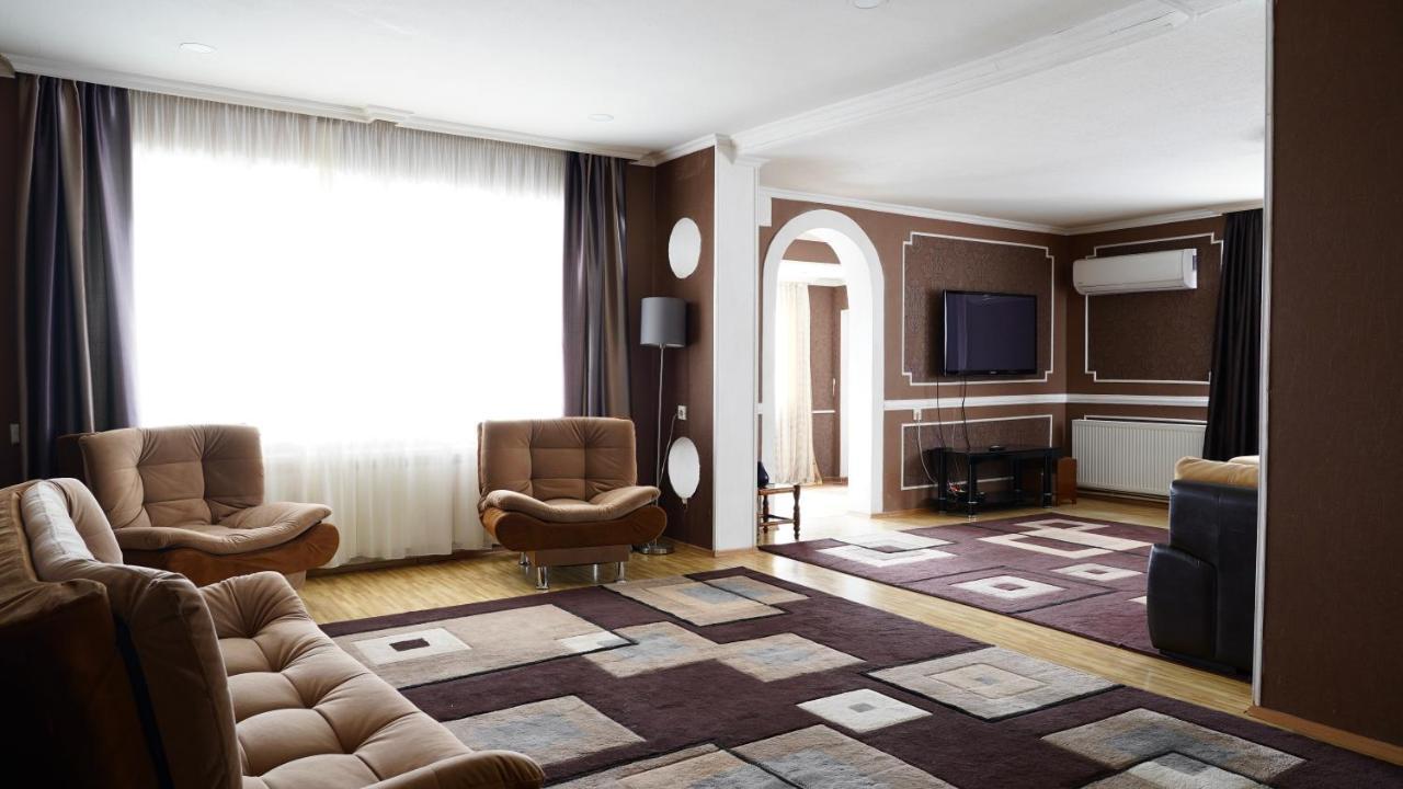 Apartment Shafi 8 Tbilisi Buitenkant foto